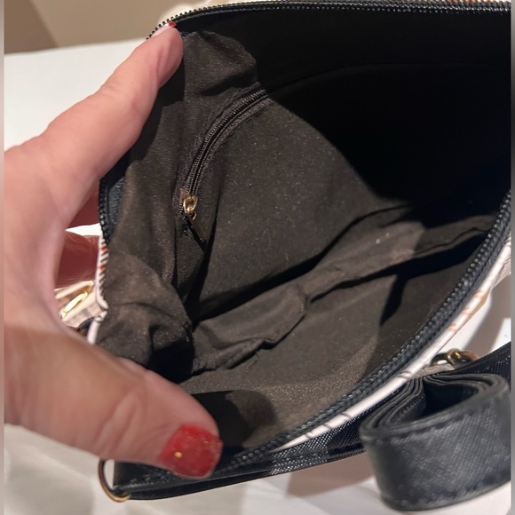 Elim & Paul Bag!  NWOT Crossbody with 2 Adjustable Straps and Coin Purse - Picture 7 of 7